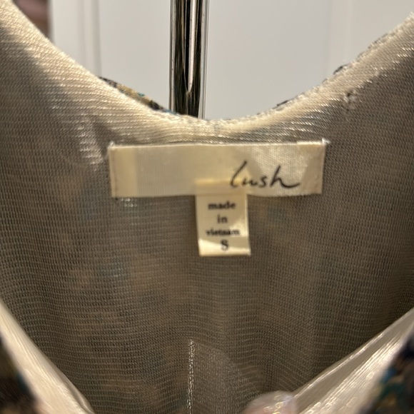 Lush dress - Picture 4 of 8